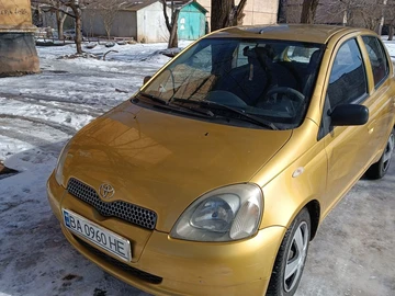 Авто Toyota Yaris 2002 № 8536021