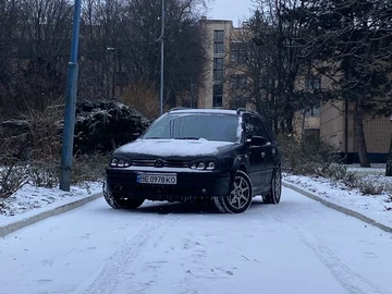 Авто Volkswagen Golf 2001 № 8536050