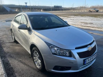 Авто Chevrolet Cruze 2010 № 8536315