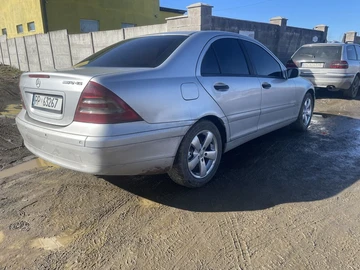 Авто Mercedes 200 2002 № 8536441