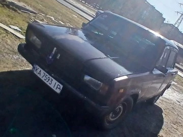 Авто ВАЗ 2107 1996 № 8536919