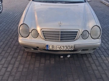 Авто Mercedes 220 2001 № 8536923