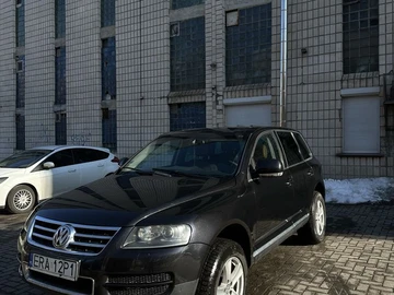 Авто Volkswagen Touareg 2005 № 8537004