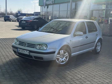 Авто Volkswagen Golf 2002 № 8537204