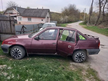 Авто Ford Canyon 1987 № 8537250