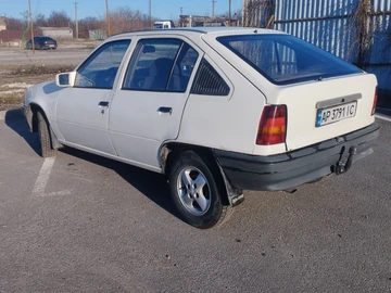 Авто Opel Kadett 1986 № 8537257