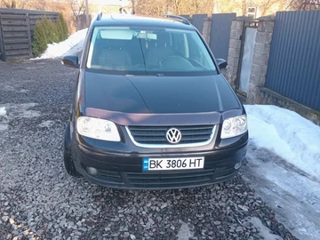 Авто Volkswagen Touran 2005 № 8537259