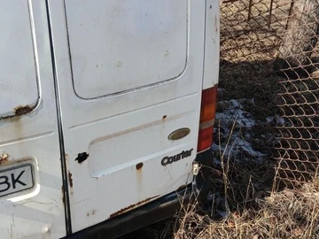 Авто Ford Courier 1998 № 8537399