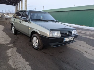 Авто ВАЗ 2109 1996 № 8537598
