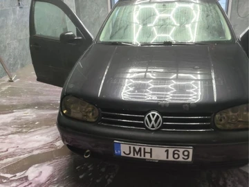 Авто Volkswagen Golf 2000 № 8537616