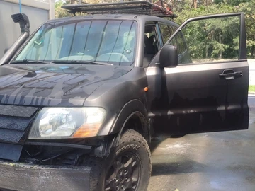 Авто Mitsubishi Pajero 2001 № 8537646