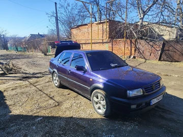 Авто Volkswagen Vento 1997 № 8537804