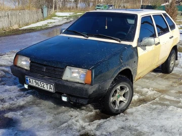 Авто ВАЗ 2109 1996 № 8537827