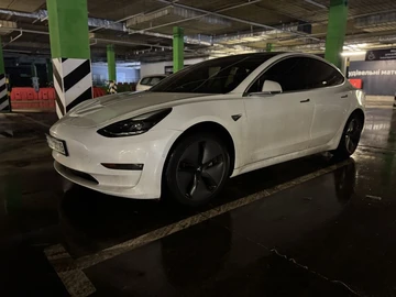 Авто Tesla Model 3 2018 № 8538399