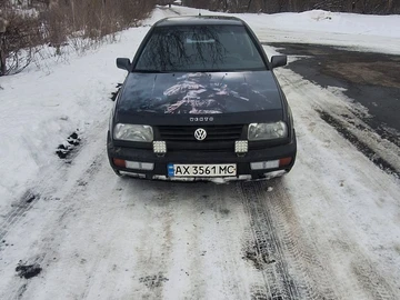 Авто Volkswagen Vento 1992 № 8538408