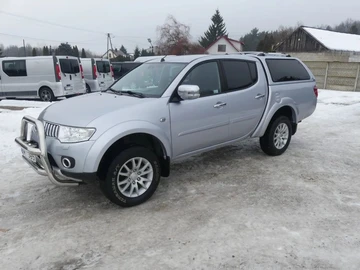 Авто Mitsubishi L 200 2013 № 8538642
