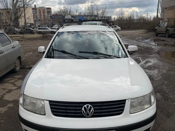 Авто Volkswagen Passat Variant 2000 № 8538652