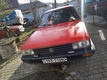 Авто Volkswagen Passat Hatchback 1986 № 8538738