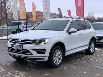 Авто Volkswagen Touareg 2015 № 8538989