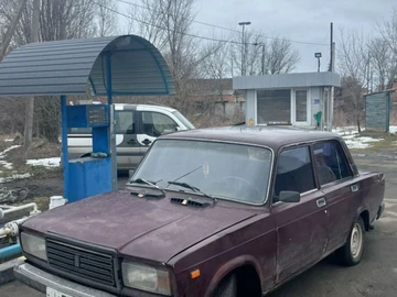 Авто ВАЗ 2107 1995 № 8539037