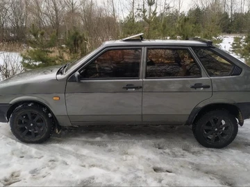 Авто ВАЗ 2109 1991 № 8539213
