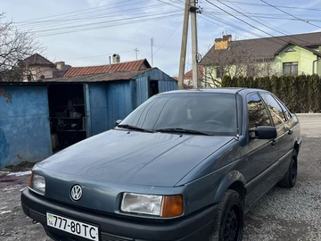 Авто Volkswagen Passat Sedan 1990 № 8539255
