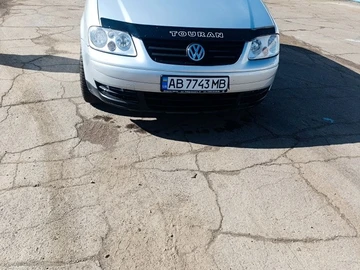 Авто Volkswagen Touran 2005 № 8539284