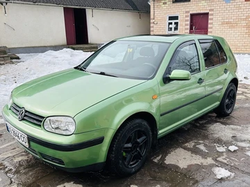 Авто Volkswagen Golf 1998 № 8539501