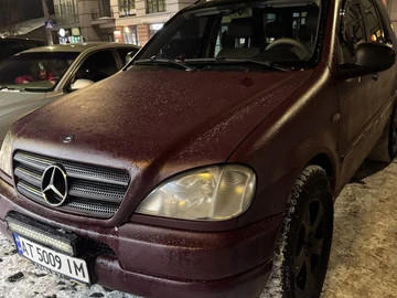 Авто Mercedes Ml Серия 2000 № 8539540