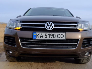 Авто Volkswagen Touareg 2012 № 8539782