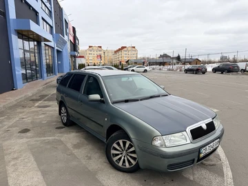Авто Skoda Octavia 2002 № 8539839