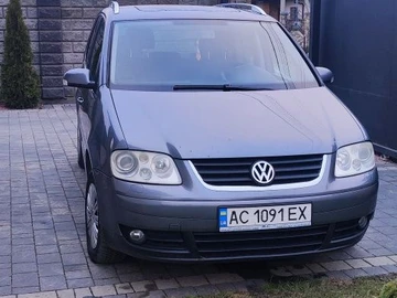 Авто Volkswagen Touran 2005 № 8540029