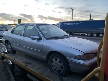 Авто Ford Mondeo 1995 № 8540240