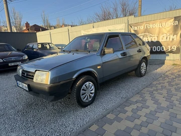 Авто ВАЗ 2109 2002 № 8540596
