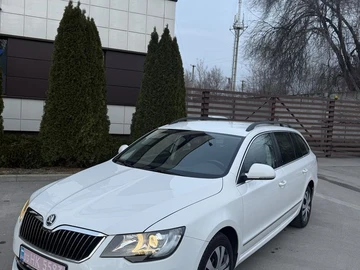 Авто Skoda Superb 2014 № 8540729