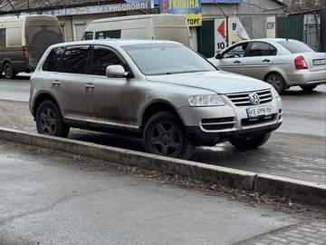 Авто Volkswagen Touareg 2003 № 8540885