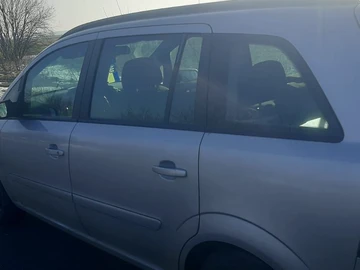 Авто Opel Zafira 2005 № 8540909