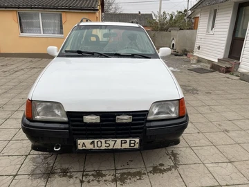 Авто Opel Kadett 1988 № 8541049