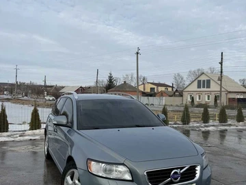 Авто Volvo V50 2012 № 8541078