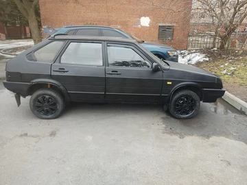 Авто ВАЗ 2109 1991 № 8541342