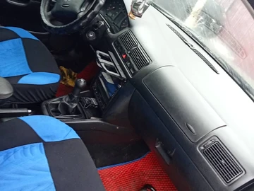 Авто Volkswagen Golf 1999 № 8541639