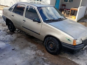 Авто Opel Kadett 1987 № 8541912