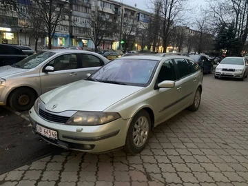 Авто Renault Laguna 2002 № 8542075