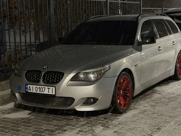 Авто BMW 5 Серия 2004 № 8542105