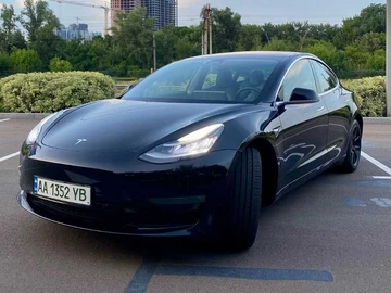 Авто Tesla Model 3 2019 № 8542355