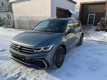 Авто Volkswagen Tiguan 2021 № 8542869