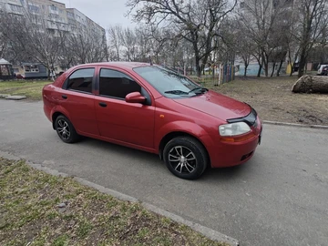 Авто Chevrolet Aveo 2005 № 8542951