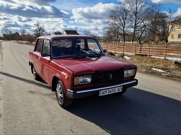 Авто ВАЗ 2107 1992 № 8543511
