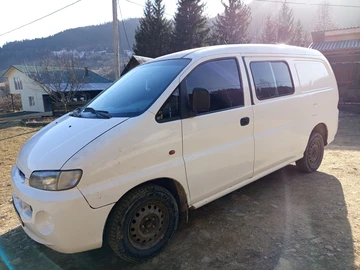 Авто Hyundai H200 1999 № 8543670
