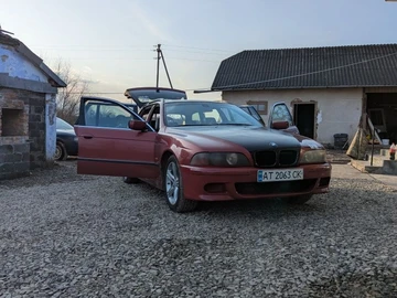 Авто BMW 5 Серия 1999 № 8543745